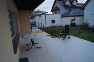 Terrasse mit Grünbereich